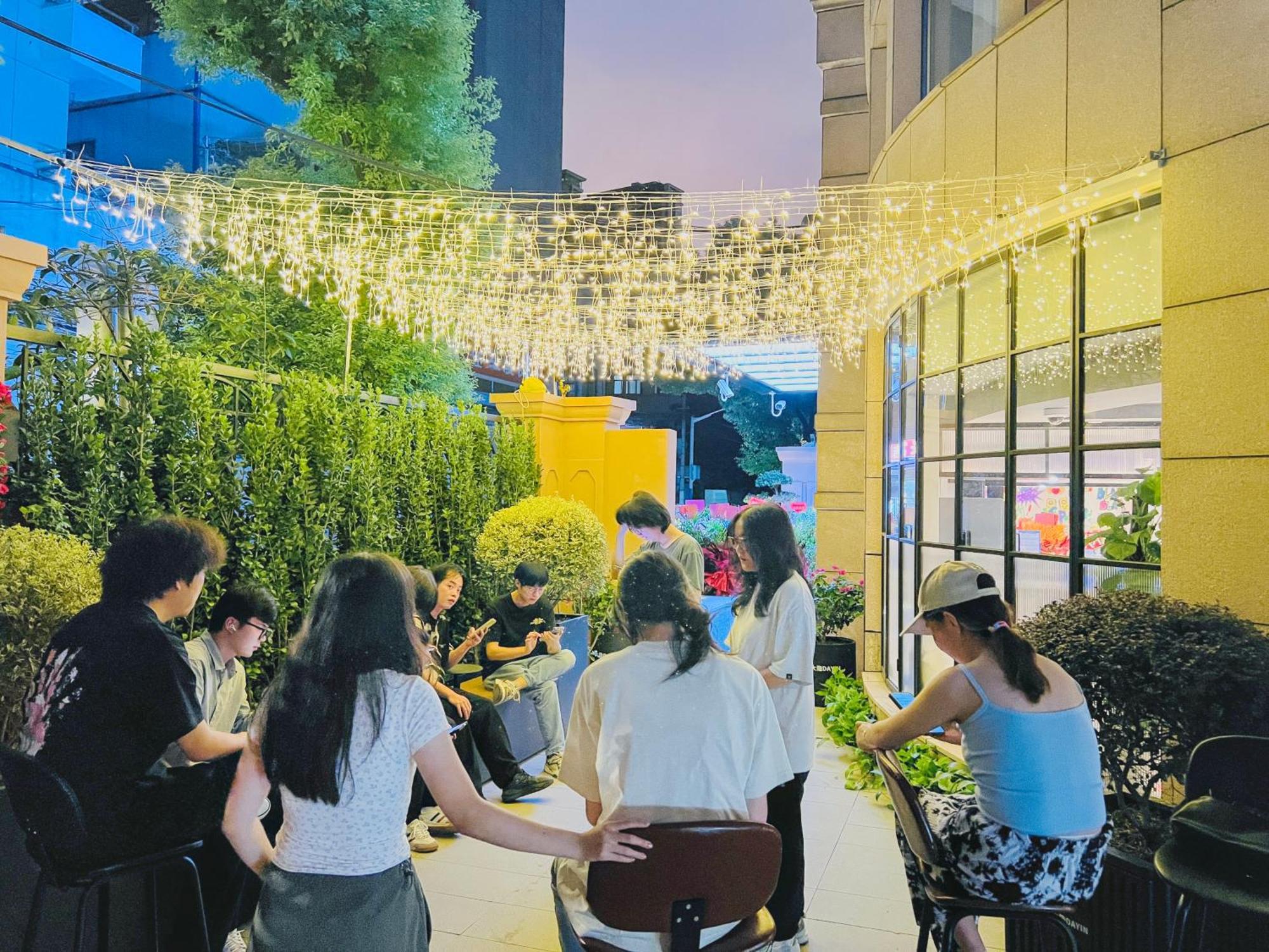 Dayin Garden Hotel -Near People'S Square & Nanjing Road-Large Social Area -Bar -Cafe -Gym -Free Laundry Luggage Storage -24H Front Desk-English Service شانغهاي المظهر الخارجي الصورة