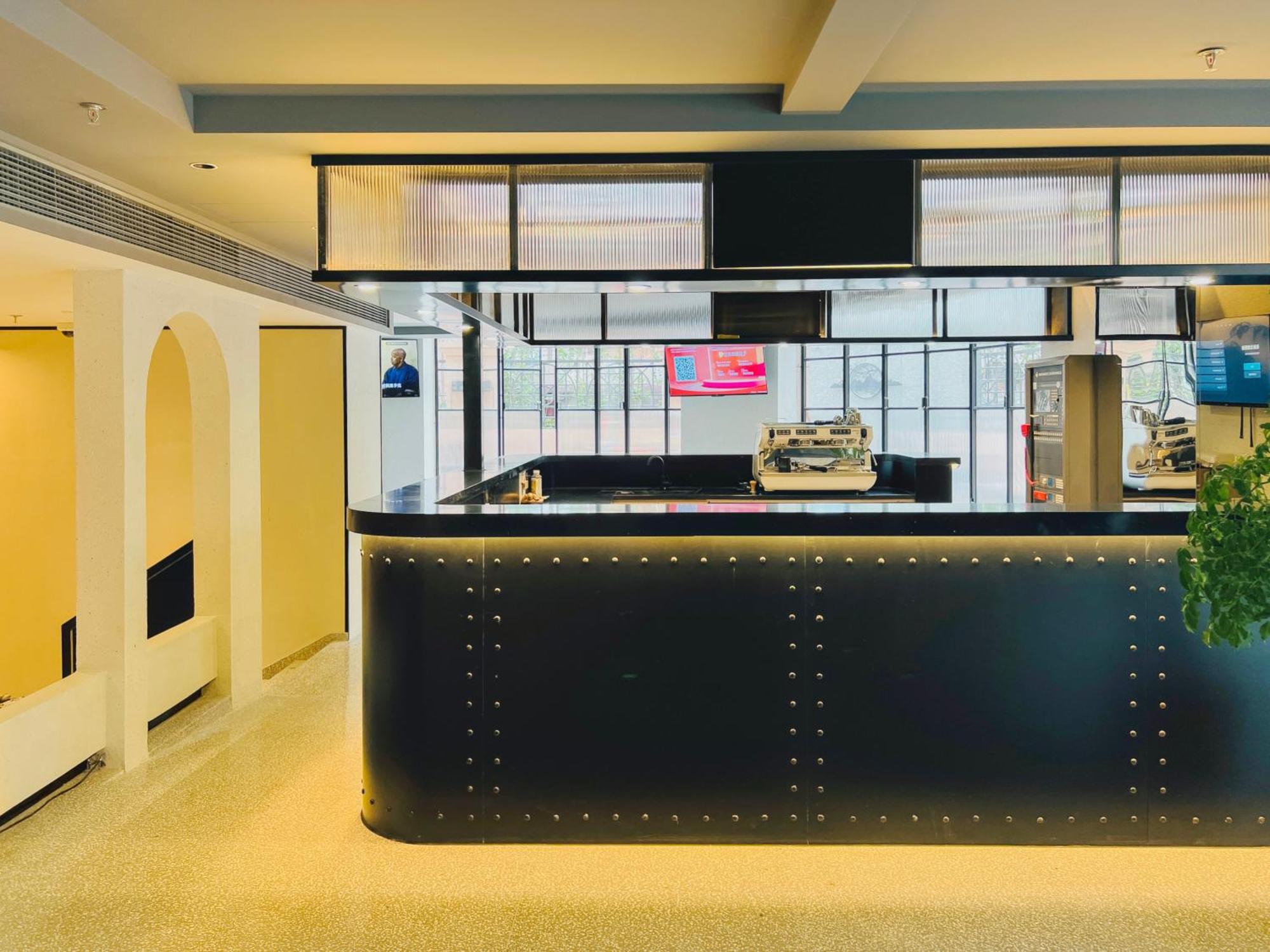Dayin Garden Hotel -Near People'S Square & Nanjing Road-Large Social Area -Bar -Cafe -Gym -Free Laundry Luggage Storage -24H Front Desk-English Service شانغهاي المظهر الخارجي الصورة