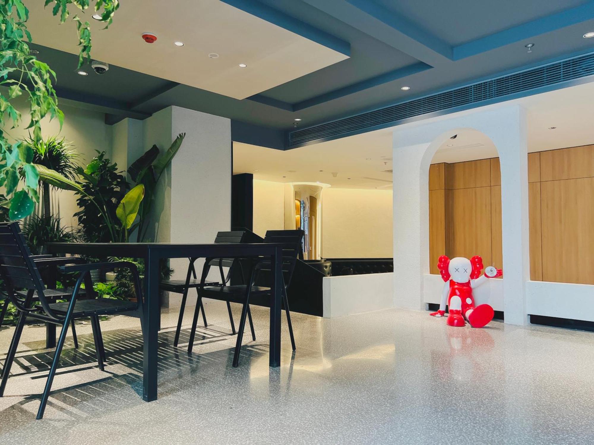 Dayin Garden Hotel -Near People'S Square & Nanjing Road-Large Social Area -Bar -Cafe -Gym -Free Laundry Luggage Storage -24H Front Desk-English Service شانغهاي المظهر الخارجي الصورة