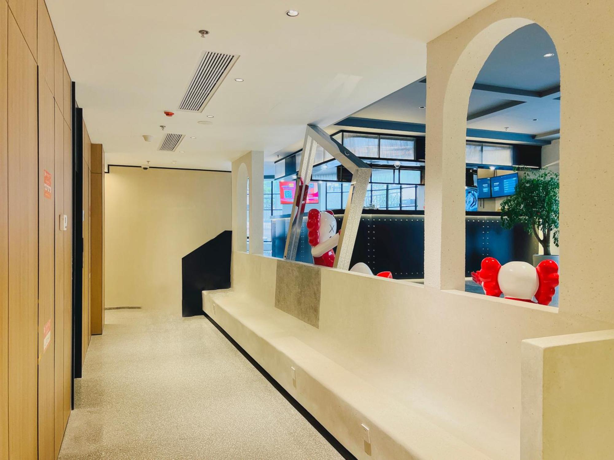Dayin Garden Hotel -Near People'S Square & Nanjing Road-Large Social Area -Bar -Cafe -Gym -Free Laundry Luggage Storage -24H Front Desk-English Service شانغهاي المظهر الخارجي الصورة
